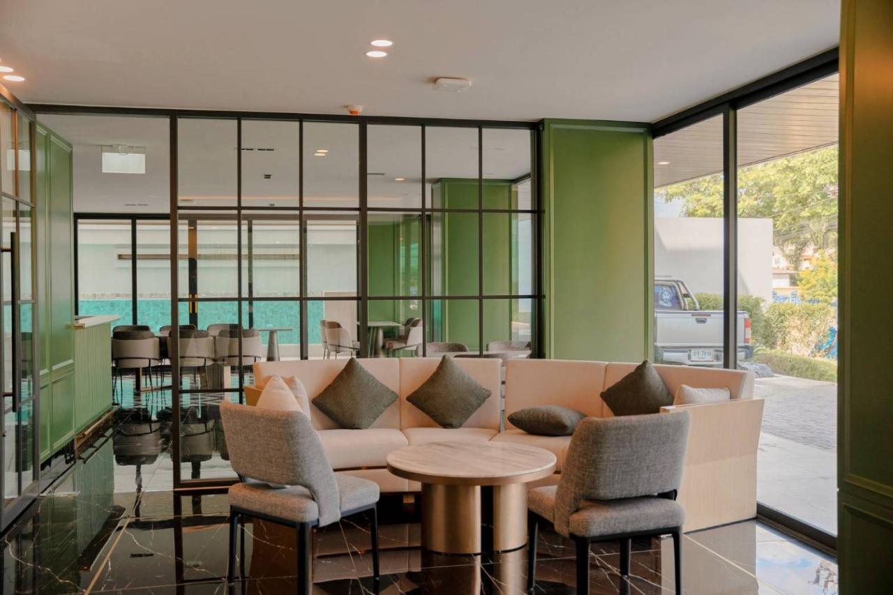 Cha Chiangmai Luxury Hotell Chiang Mai Exteriör bild
